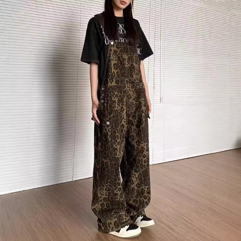 Winter Clothing Trends 2026 - Новинка 2026: Женский джинсовый комбинезон с