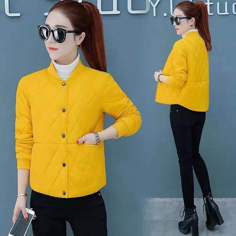 Новая женская утепленная куртк – обзор и цена Winter Clothing Trends 2026